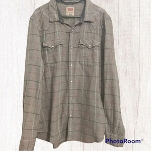 Levi’s Snap Button long Sleeve